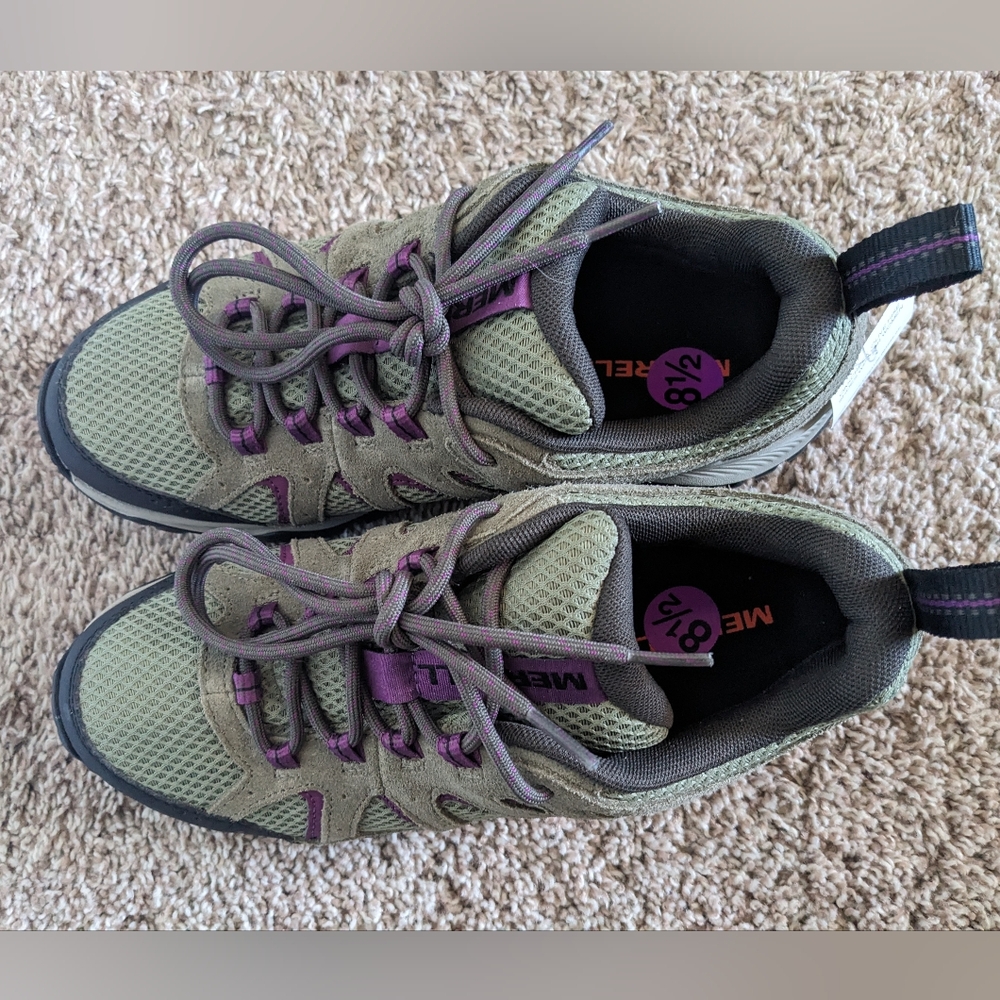 Merrell Women's Olive and Purple Oakcreek Hiking Shoes